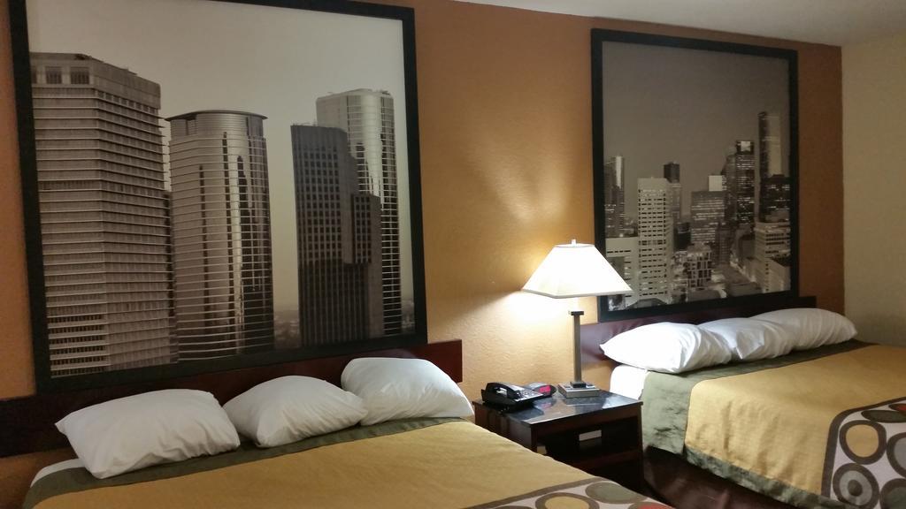 Express Inn Кейти Екстериор снимка